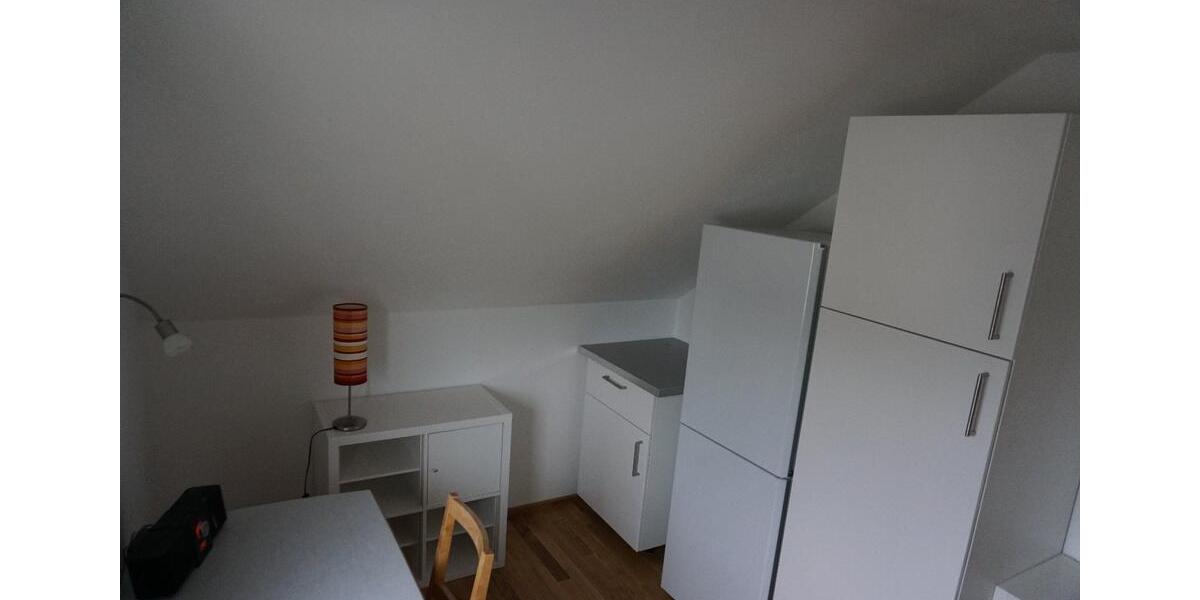 Dachgeschoßwohnung Regensburg Brandlberg - 2 Zimmer, 45 m&sup2;, 600&euro; | Angebot:26664481