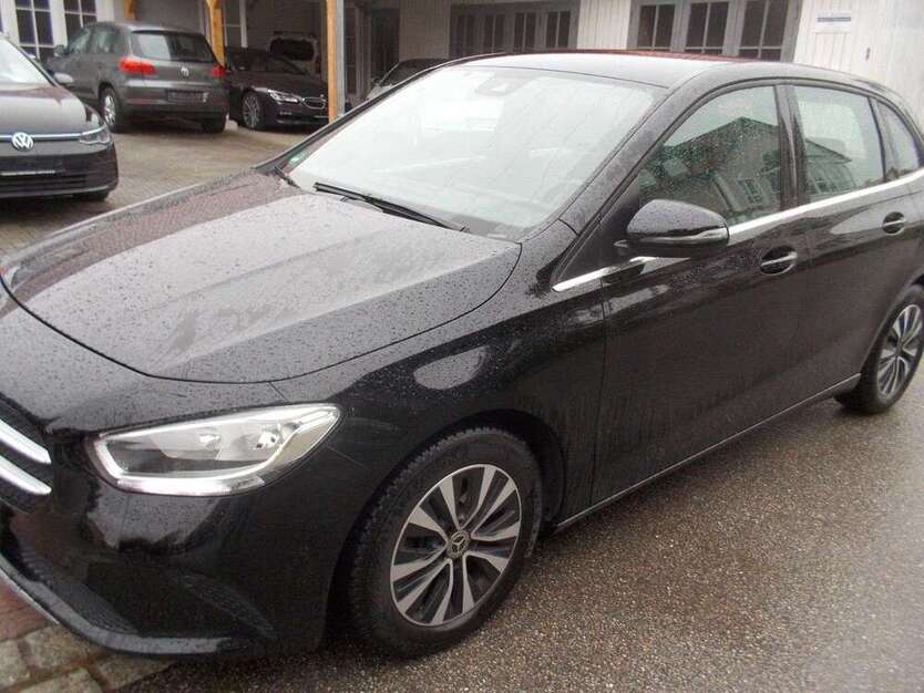Mercedes-Benz B 180 124.000 km 19.300 € Schierling 84069