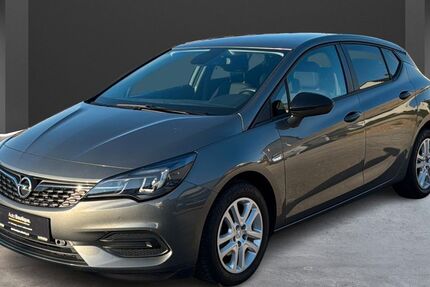 Opel Astra 32.957 km 14.790 € Schierling 84069