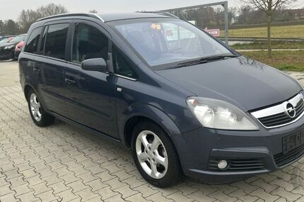 Opel Zafira 215.000 km 900 € Köfering 93096