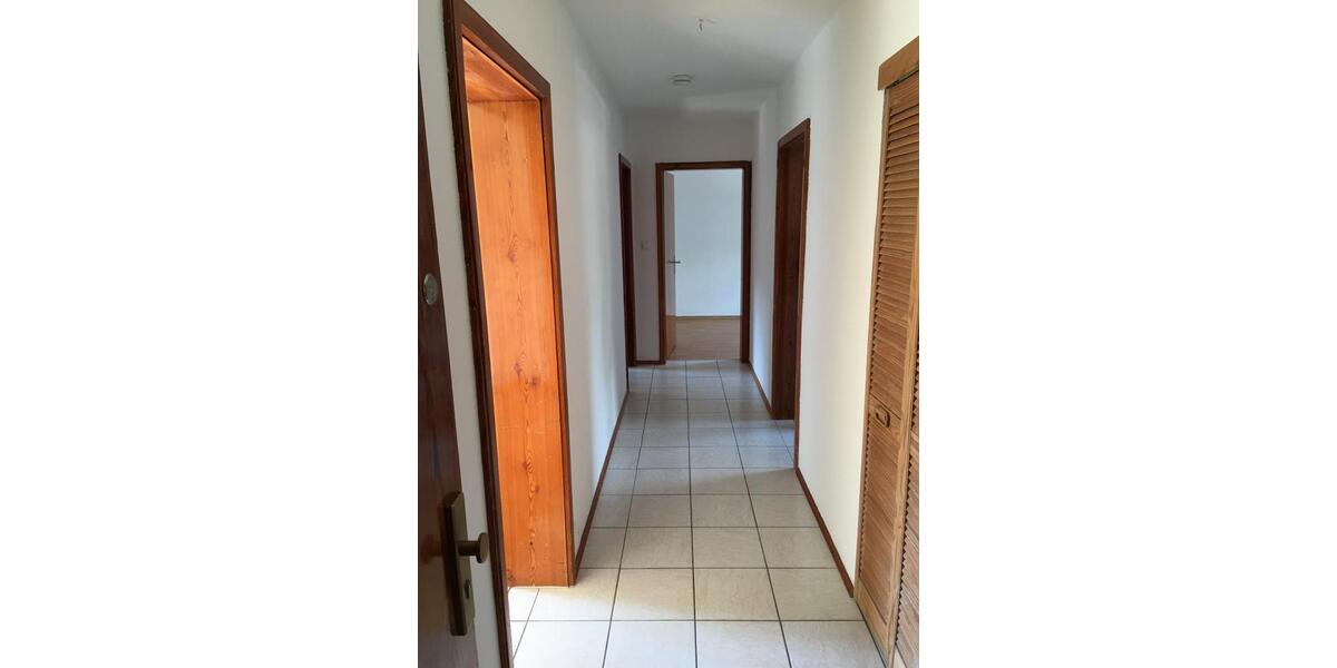 Dachgeschoßwohnung Pettendorf - 3 Zimmer, 59 m&sup2;, 430&euro; | Angebot:26284498