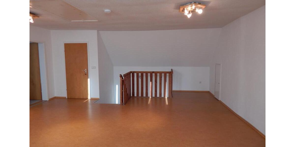 Einfamilienhaus Wald - 6 Zimmer, 180 m&sup2;, 1.500&euro; | Angebot:24752725