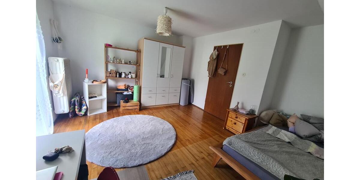 Etagenwohnung Regensburg Gallingkofen - 5 Zimmer, 130 m&sup2;, 485&euro; | Angebot:26129627