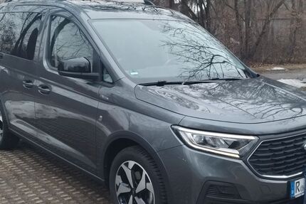 Ford Tourneo Connect 47.500 km 23.499 &euro; Regensburg 93059