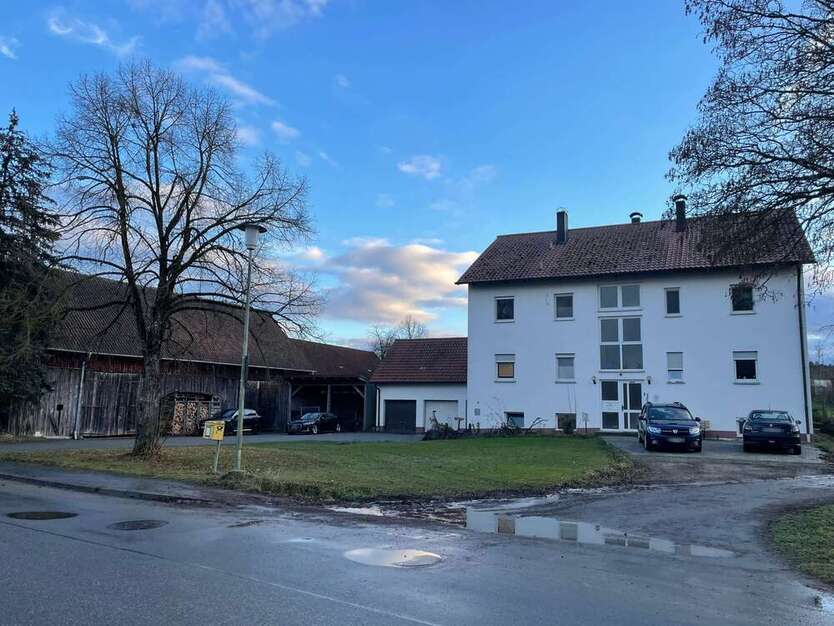 Haus zum Kaufen in Burglengenfeld 499.000 € 240 m²