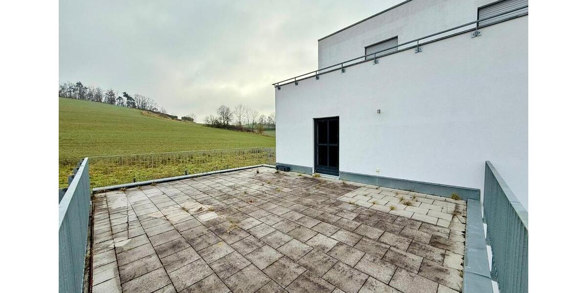 Helle 1-Zimmer-Wohnung in Regenstauf mit großzügiger Dachterrasse 1 zimmer