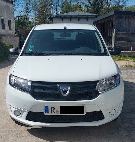 Dacia Sandero 64.080 km 3.400 &euro; Maxhütte-Haidhof 93142