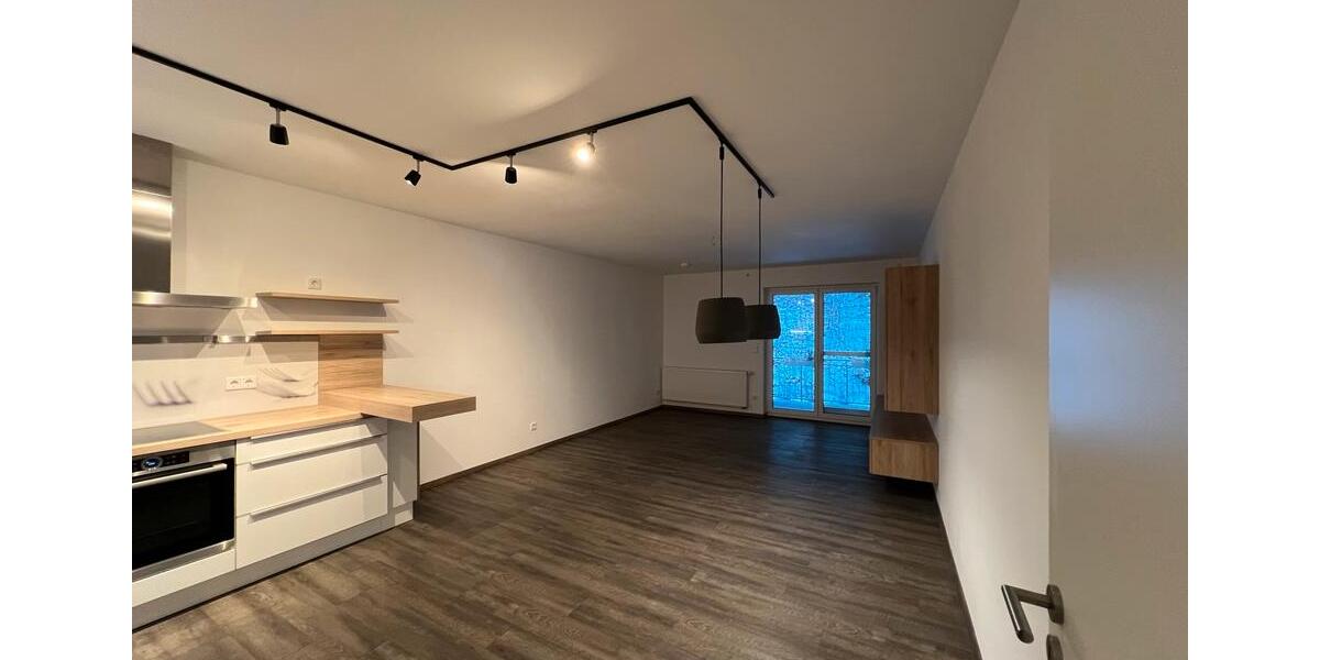 Teilmöblierte 2 Zimmer Wohnung mit Balkon 2 zimmer