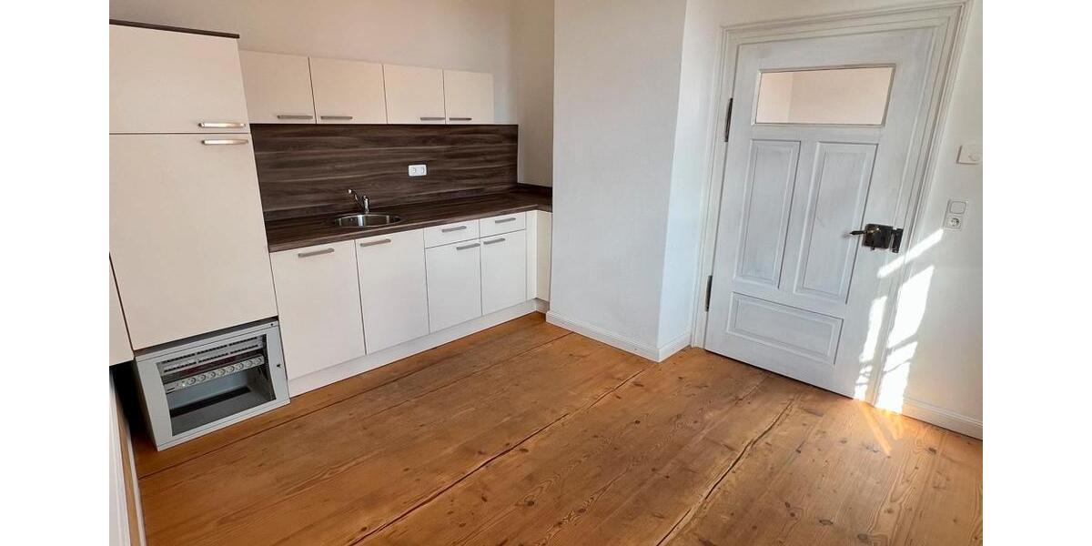 Schöner Wohnen in einem Denkmalgeschütztem Haus! 3 zimmer