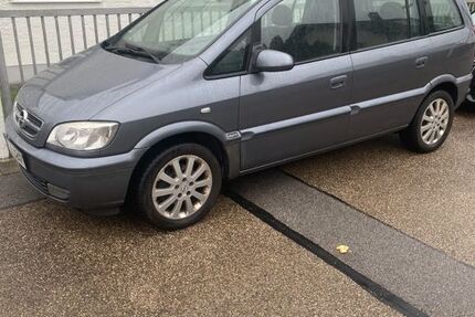 Opel Zafira 212.000 km 1.450 &euro; Nittendorf 93152