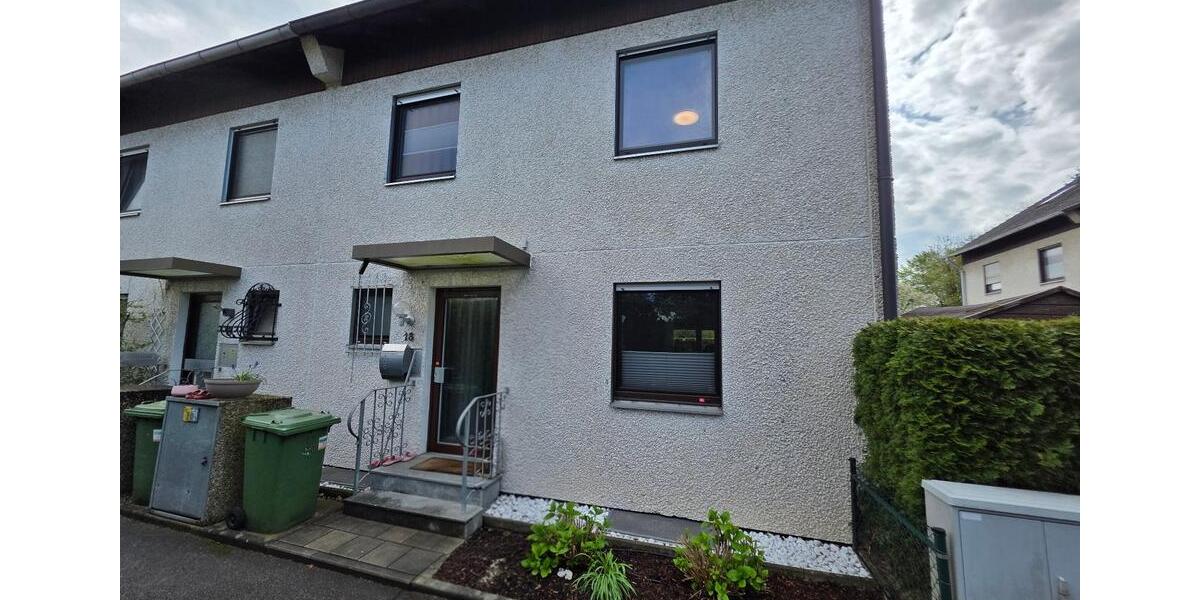 Reihenhaus Regensburg Brandlberg - 6 Zimmer, 154 m&sup2;, 2.200&euro; | Angebot:26566303
