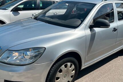 Skoda Octavia 247.000 km 1.650 &euro; Regensburg 93055