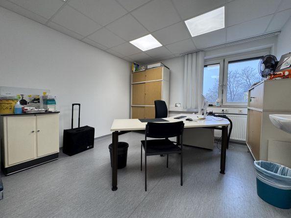 VB3560n Provisionsfreie, zentral gelegene Büro- oder Praxisfläche Regensburg - Zentrum zimmer