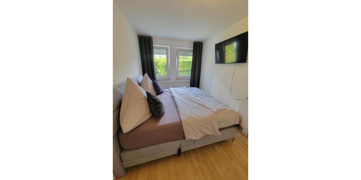 Schöne hochwertige möblierte Wohnung mit Garten direkt an der Uni 2 zimmer