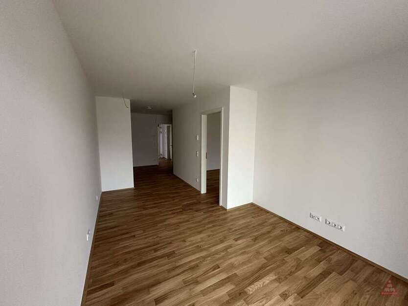 Wohnung zum Mieten in Pentling 910 € 58.18 m²
