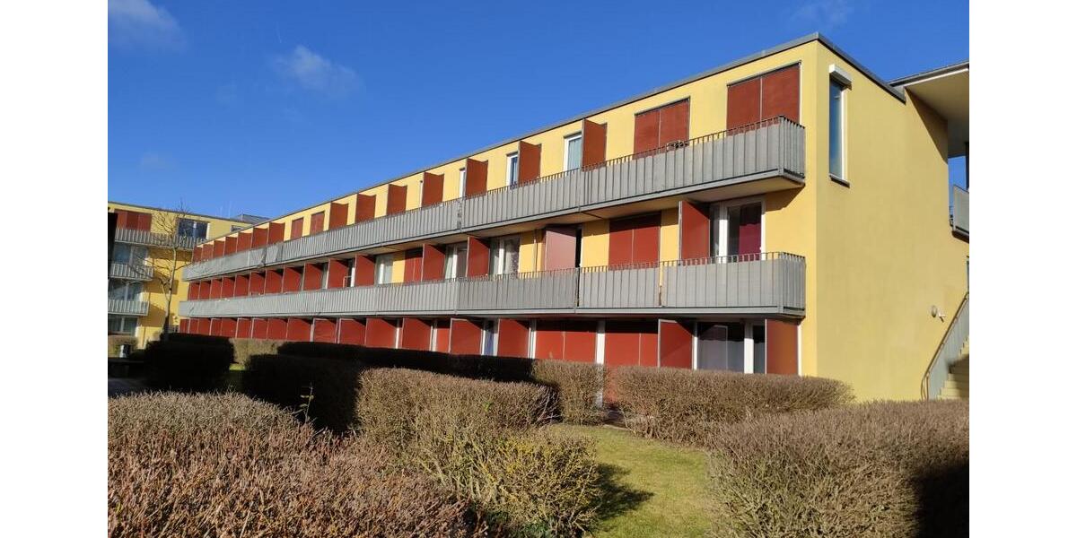 1,5 Zimmer-EG-Studenten-Wohnung mit EBK und Garage in Regensburg 1 zimmer