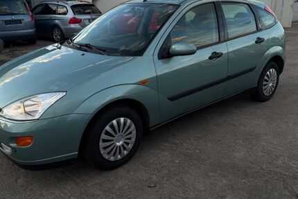 Ford Focus 122.934 km 2.350 &euro; Maxhütte -Haidhof 93142