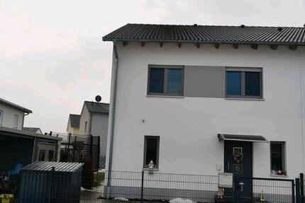 Moderne Doppelhaushälfte im Neubaugebiet Barbing – Baujahr 2020 5 zimmer