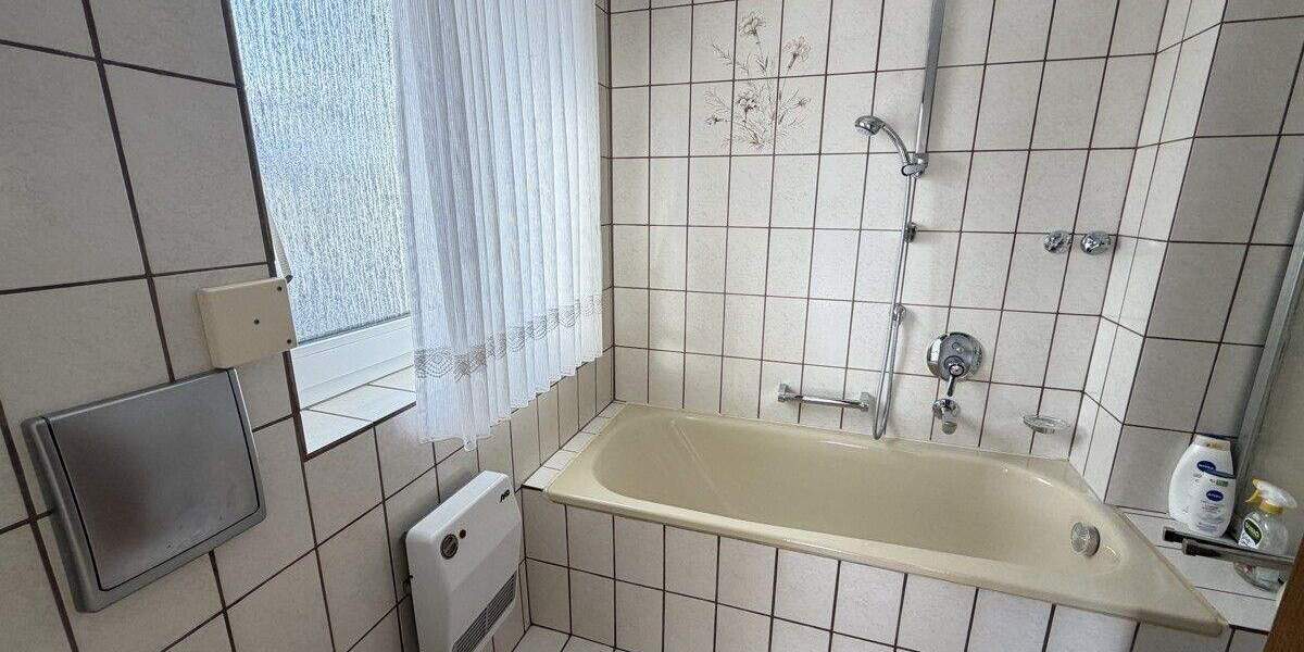 Mehrfamilienhaus, Wohnhaus Regensburg Brandlberg-Keilberg - 8 Zimmer, 183 m&sup2;, 475.000&euro; | Angebot:25702701