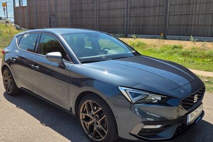 Seat Leon 54.000 km 18.600 &euro; Regensburg 93051