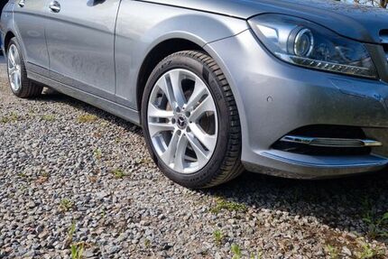 Mercedes-Benz C 220 115.085 km 12.900 &euro; Neutraubling 93073