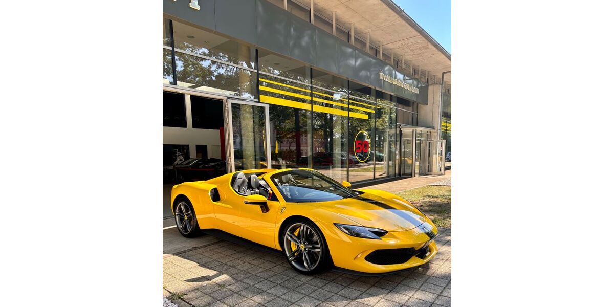 Ferrari 296 GTS 4.120 km 304.999 &euro; Pentling 93080