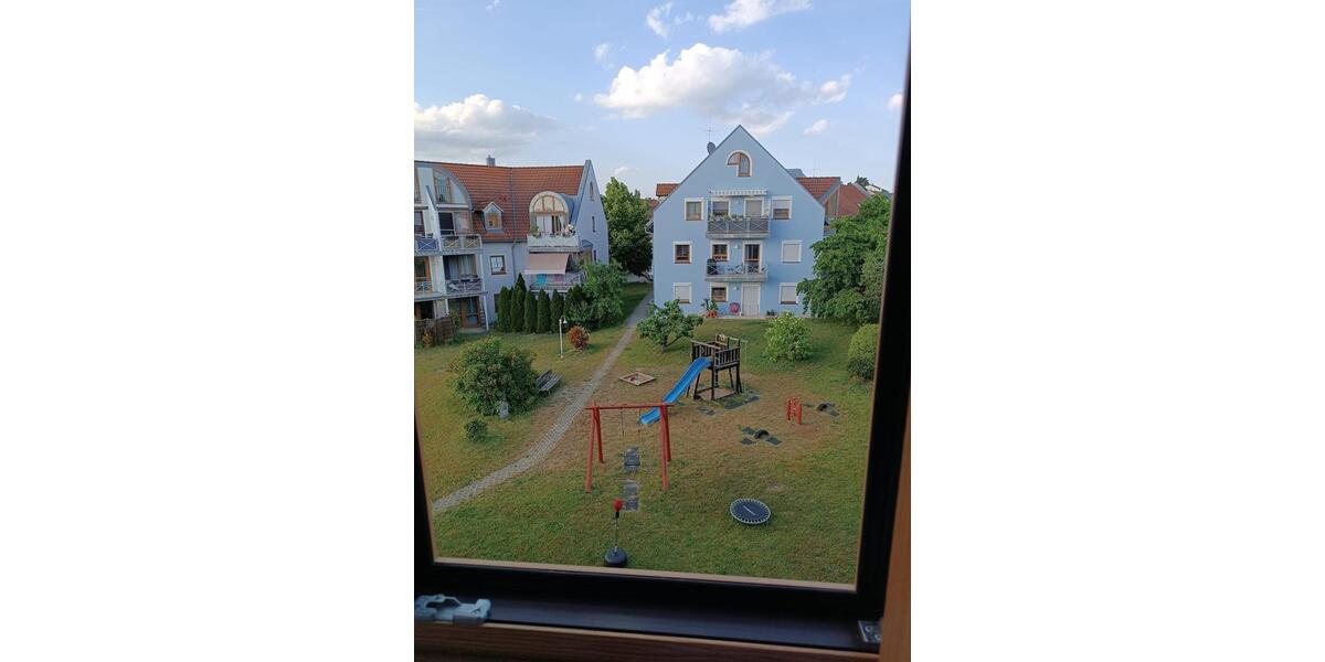 Dachgeschoßwohnung Burglengenfeld - 3 Zimmer, 100 m&sup2;, 899&euro; | Angebot:26420340