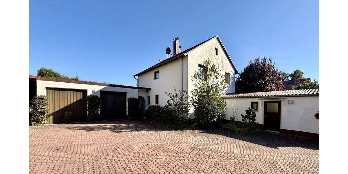 Einfamilienhaus Regensburg Galgenberg - 9 Zimmer, 180 m&sup2;, 545.000&euro; | Angebot:25625086