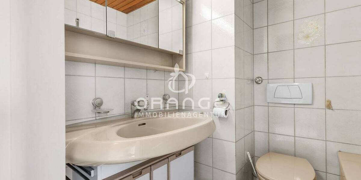 Reihenmittelhaus Regensburg Konradsiedlung-Wutzlhofen - 5 Zimmer, 131 m&sup2;, 439.750&euro; | Angebot:26796413