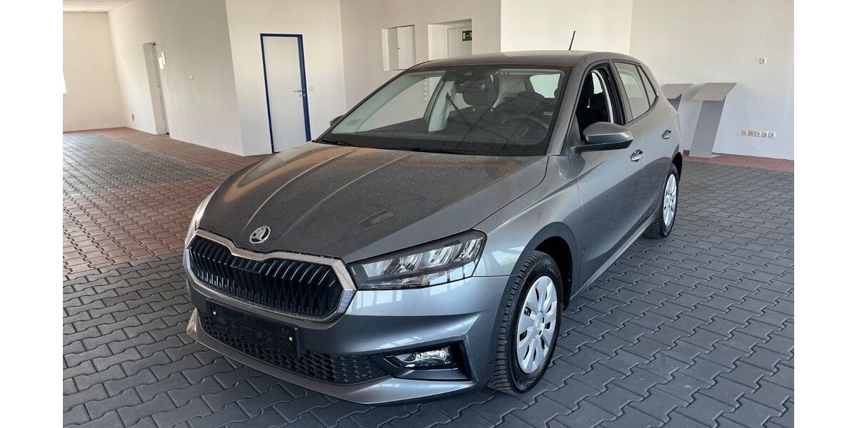 Skoda Fabia 53.990 km 14.190 &euro; Regensburg 93057