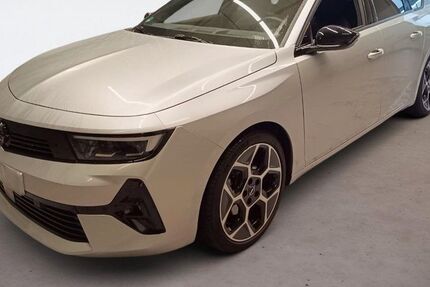 Opel Astra 28.130 km 22.980 &euro; Kelheim 93309