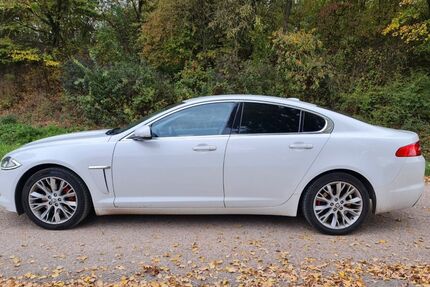Jaguar XF 320.000 km 6.800 &euro; Regensburg 93051