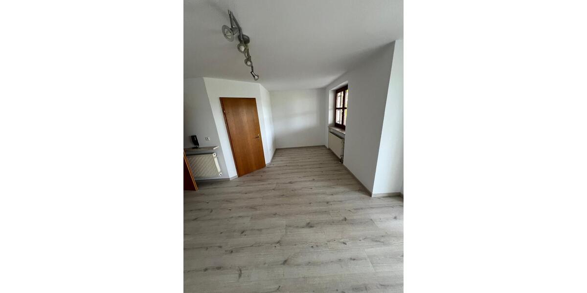 Doppelhaushälfte Maxhütte-Haidhof Haidhof - 4 Zimmer, 140 m&sup2;, 1.500&euro; | Angebot:24793183