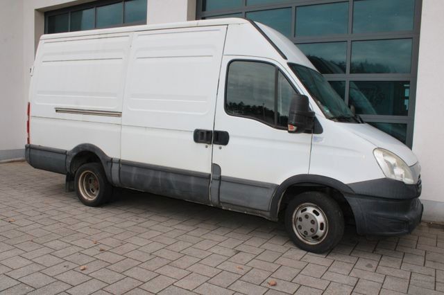 IVECO Andere 183.000 km 5.990 &euro; Abensberg in Bayern 93326
