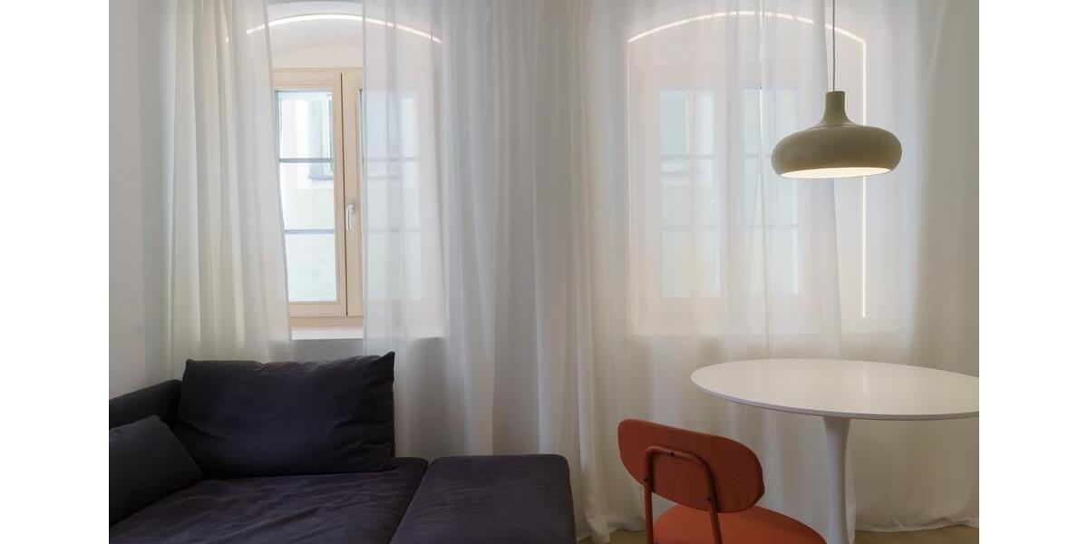 Wohnung mitten in Regensburg, möbliert, EBK inkl., 25qm! 2 zimmer