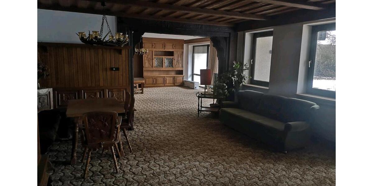 Einfamilienhaus Langquaid - 5 Zimmer, 310 m&sup2;, 425.000&euro; | Angebot:26704506