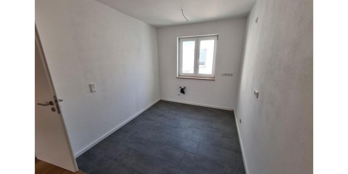 Etagenwohnung Kelheim - 1 Zimmer, 66 m&sup2;, 730&euro; | Angebot:26252376