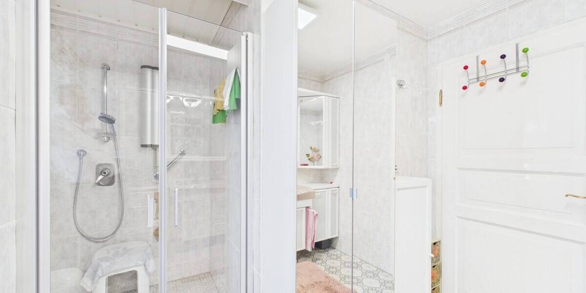 Einfamilienhaus Zeitlarn - 8 Zimmer, 183 m&sup2;, 629.000&euro; | Angebot:26704286