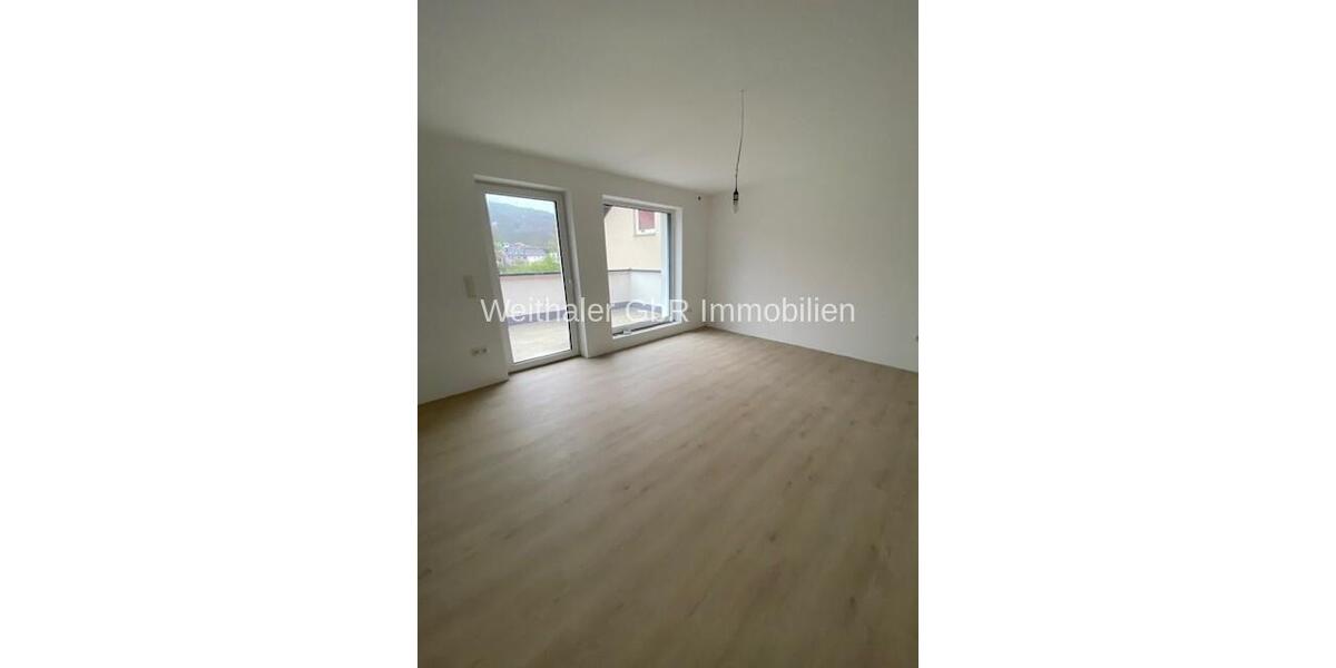 Etagenwohnung Pielenhofen - 4.5 Zimmer, 120 m&sup2;, 1.200&euro; | Angebot:26679167