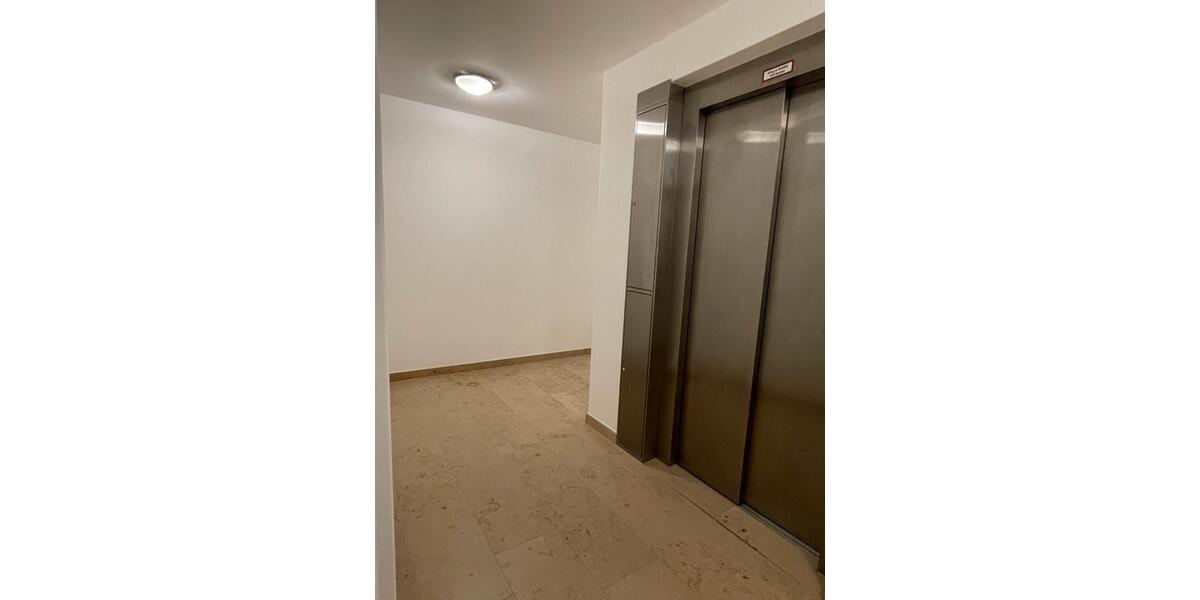 Neubau 2023: 2 Zi-Whg mit großer Dachterrasse & 2 TG Stellplätzen 2 zimmer