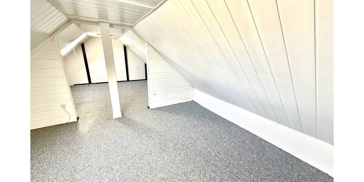 Etagenwohnung Burglengenfeld - 3 Zimmer, 105 m&sup2;, 229.000&euro; | Angebot:25702656