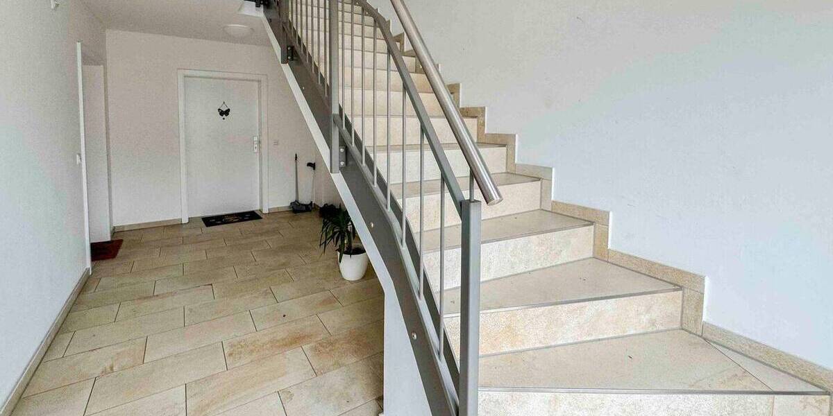 Etagenwohnung Teublitz Saltendorf - 3 Zimmer, 76 m&sup2;, 348.000&euro; | Angebot:25999068