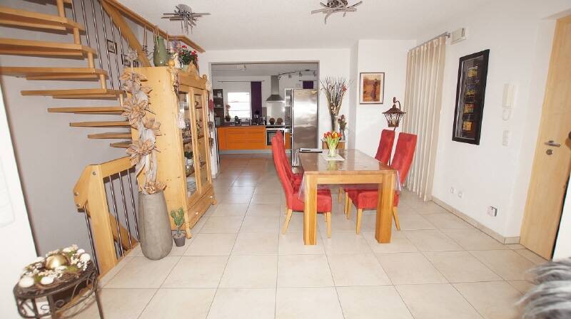 Doppelhaushälfte Sünching - 4 Zimmer, 138 m&sup2;, 1.250&euro; | Angebot:26247334