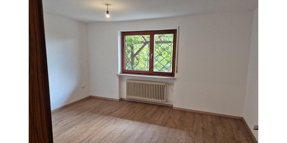 Bungalow Ihrlerstein - 5 Zimmer, 125 m&sup2;, 1.300&euro; | Angebot:27613213