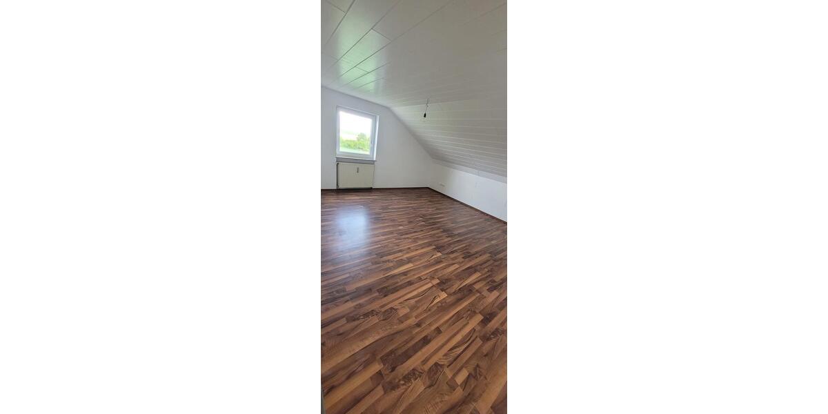 Dachgeschoßwohnung Regensburg Galgenberg - 2 Zimmer, 75 m&sup2;, 1.180&euro; | Angebot:26592598