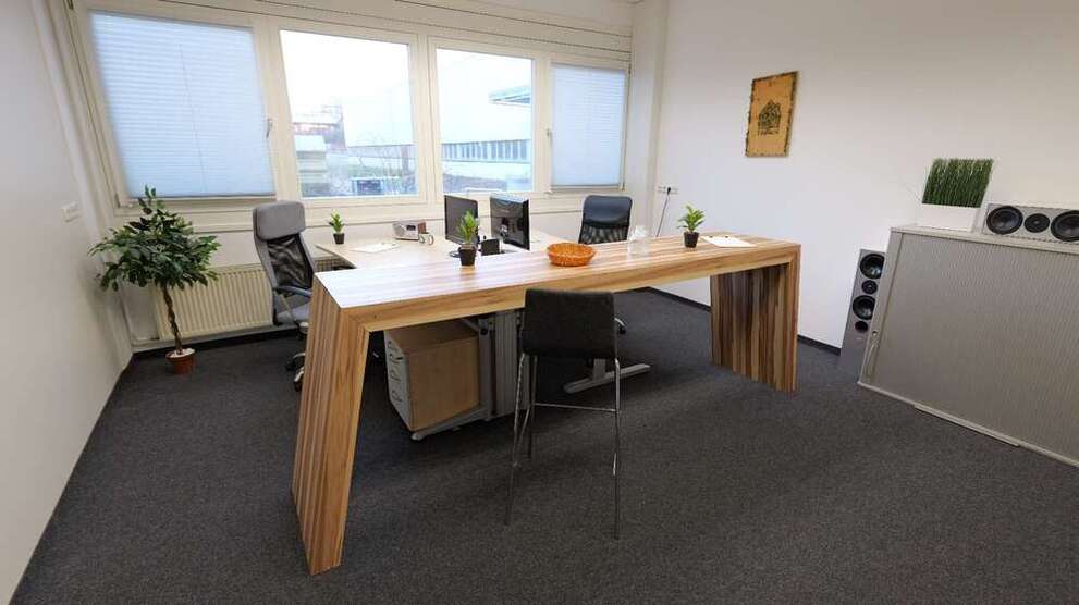 Büro in Regensburg 920 € 25 m²