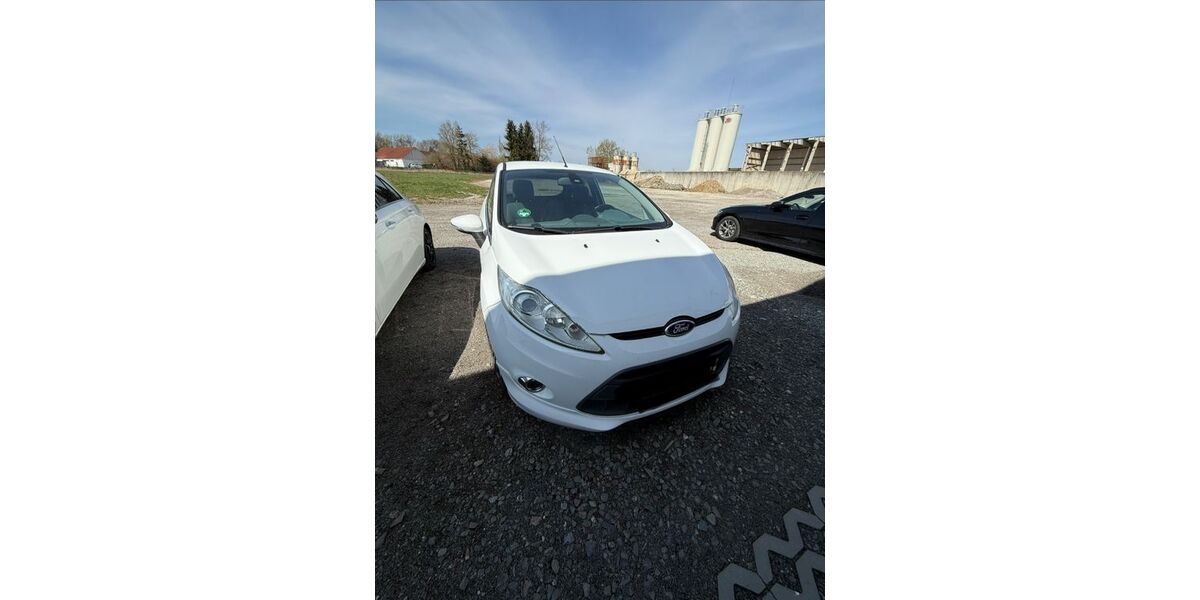 Ford Fiesta 185.557 km 3.200 &euro; Alteglofsheim 93087