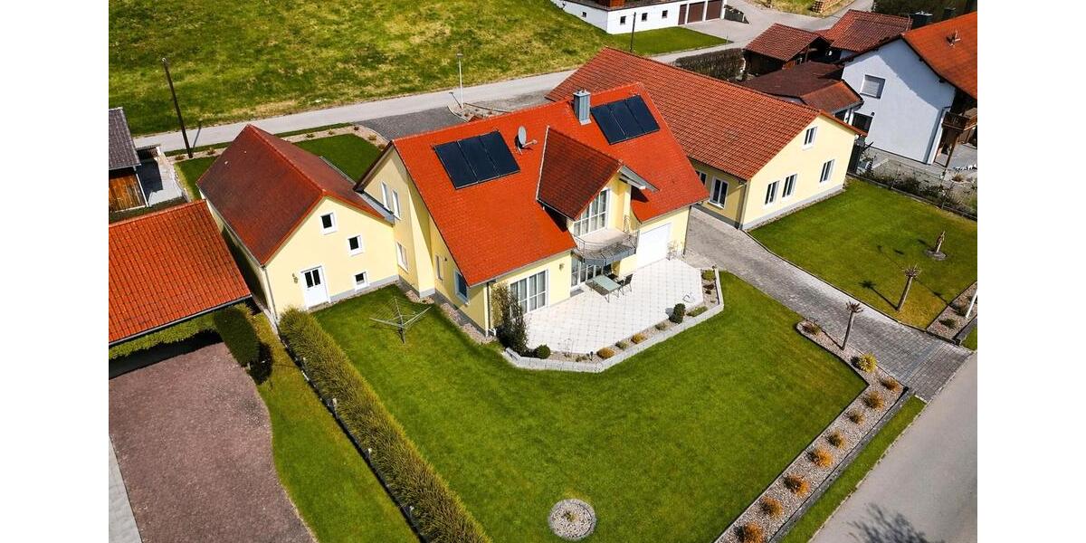 Einfamilienhaus Hausen - 9 Zimmer, 218 m&sup2;, 875.000&euro; | Angebot:26891229