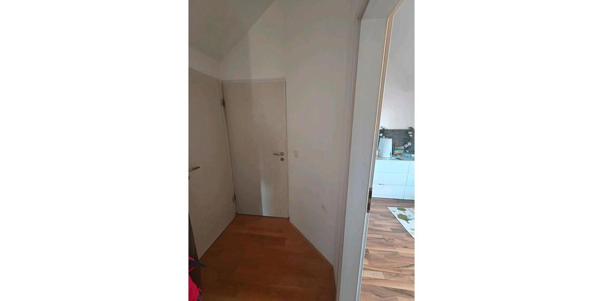 Dachgeschoßwohnung Ihrlerstein - 3 Zimmer, 83 m&sup2;, 700&euro; | Angebot:26681353