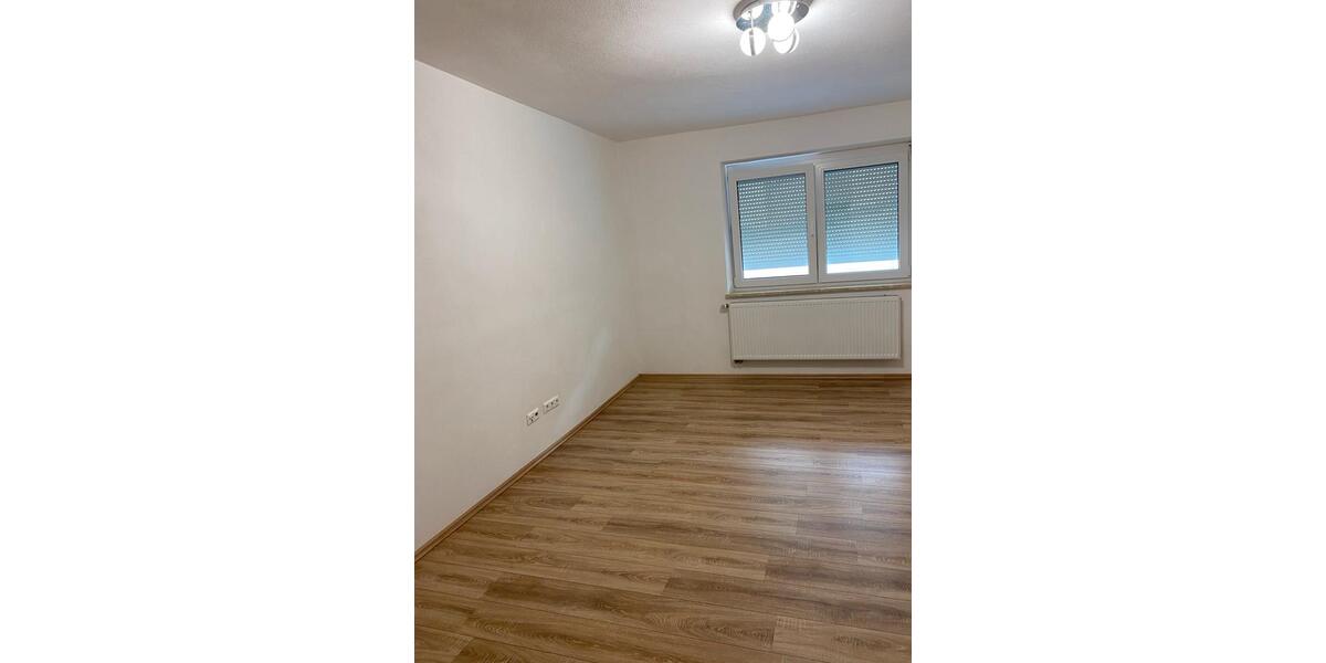 Etagenwohnung Burglengenfeld - 3 Zimmer, 85 m&sup2;, 890&euro; | Angebot:26698853